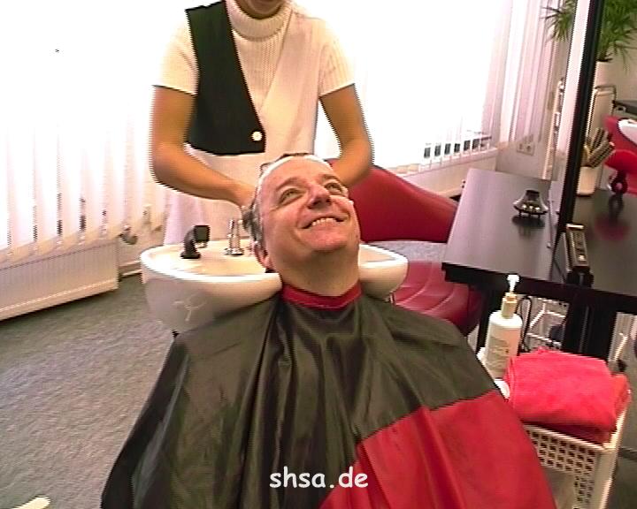 224 Male shampoo and cut by GDR barberette 14 min video for download