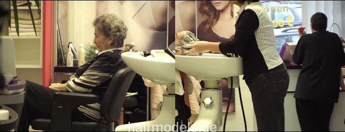336 Leipzig Salon backward salon shampooing by mature barberette