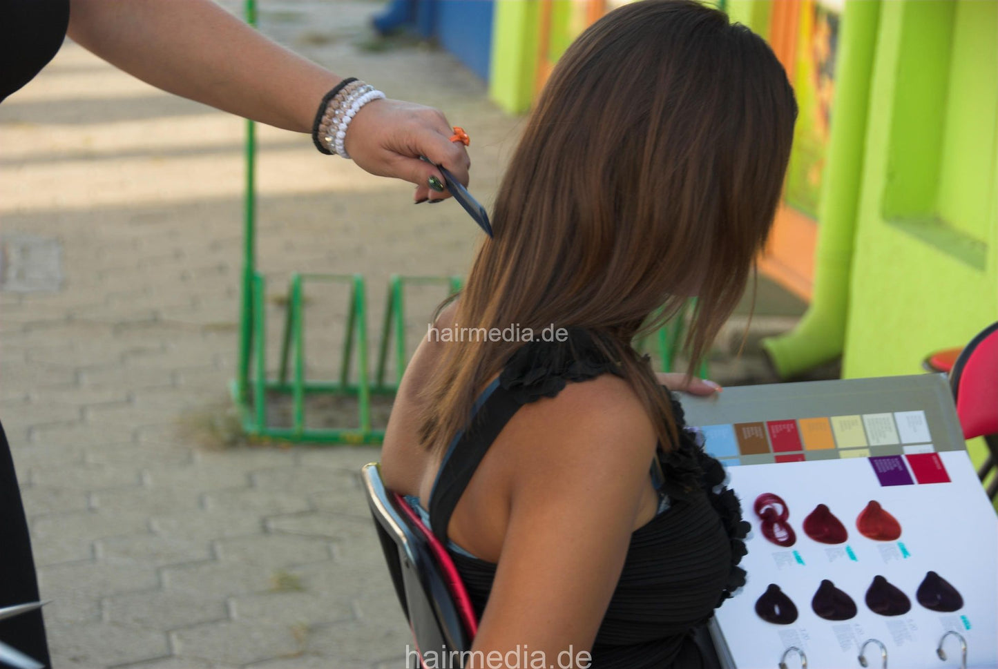 495 a Marina haircut and bleaching outdoor