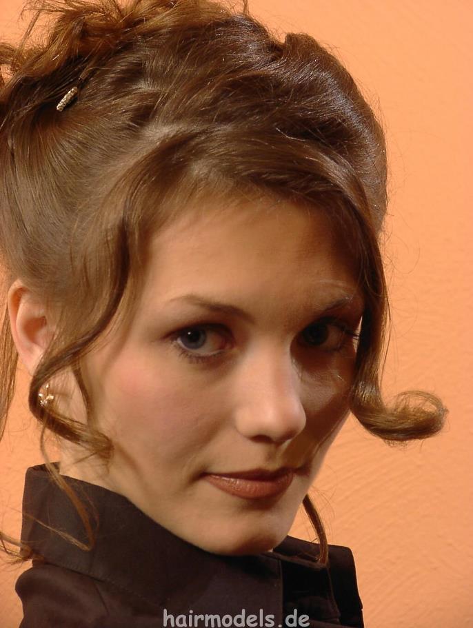 637 NataschaW haircut and wet set 150 pictures for download