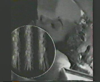 0036 vid2 shampooing in USA 1990