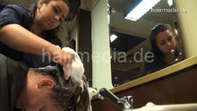 Load image into Gallery viewer, 530 ASMR VictoriaB forward salon shampooing rich lather by Sinem