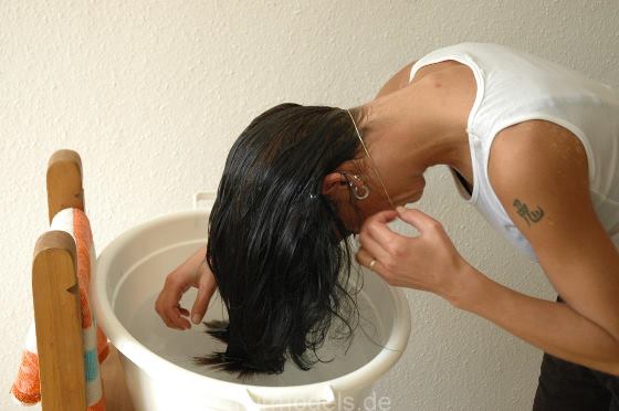 952 NicoleL bucket self wash
