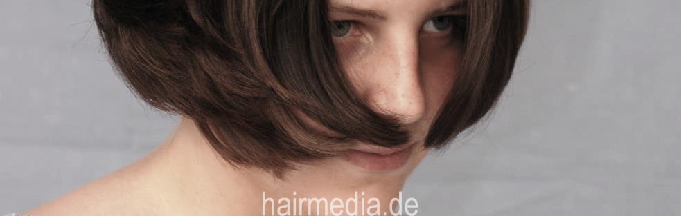 827 Teen girl A-Line haircut napebuzz in Regensburg Germany