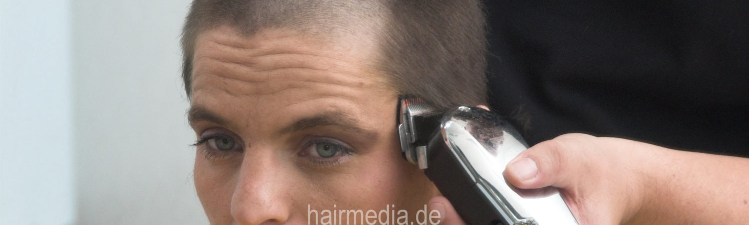 898 barberette Sandra went bald