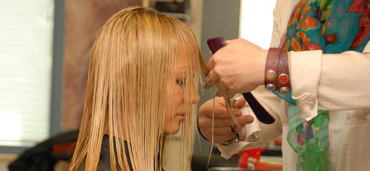 4054 Yara and Mom strands and haircut torture