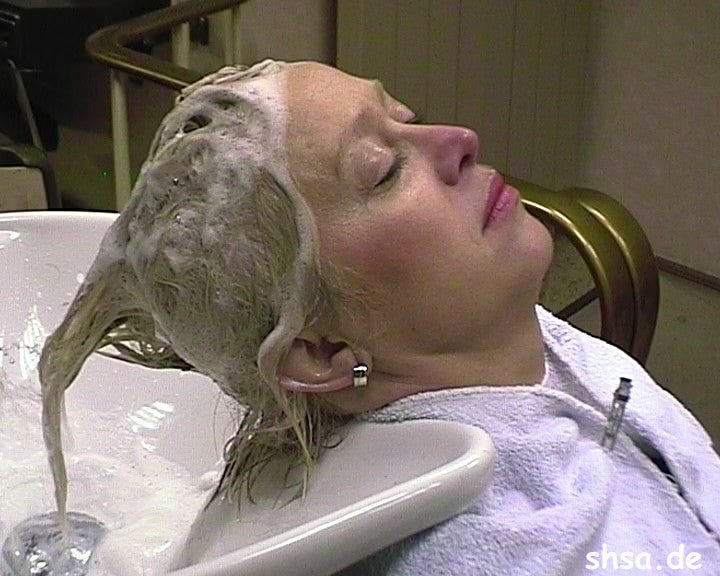 307 old 1980s salon backward shampooing