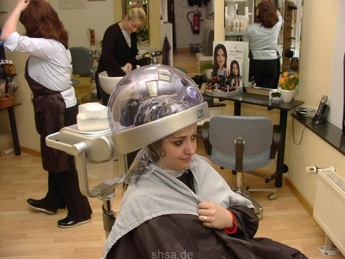 422 Natascha strands