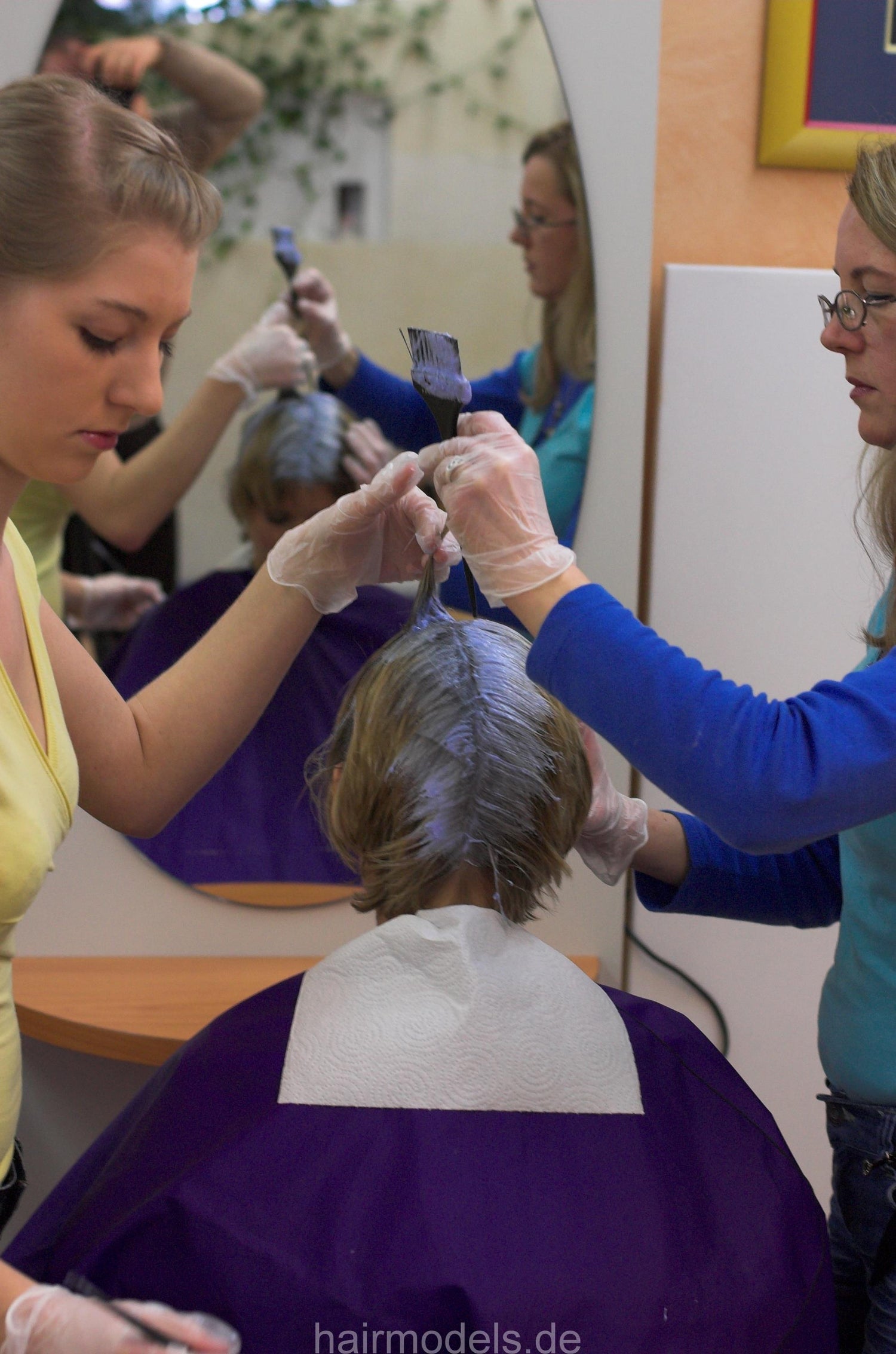 471 AS Nadine teen bleaching and coloring