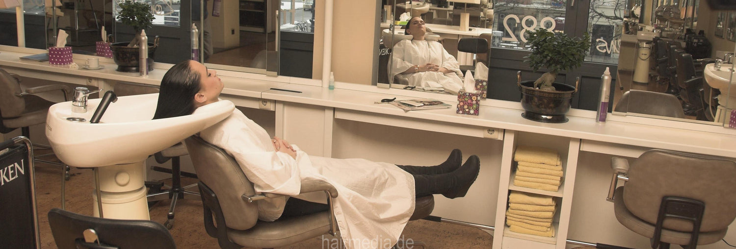 8094 Madleen trim at barber Berlin Adenauerplatz