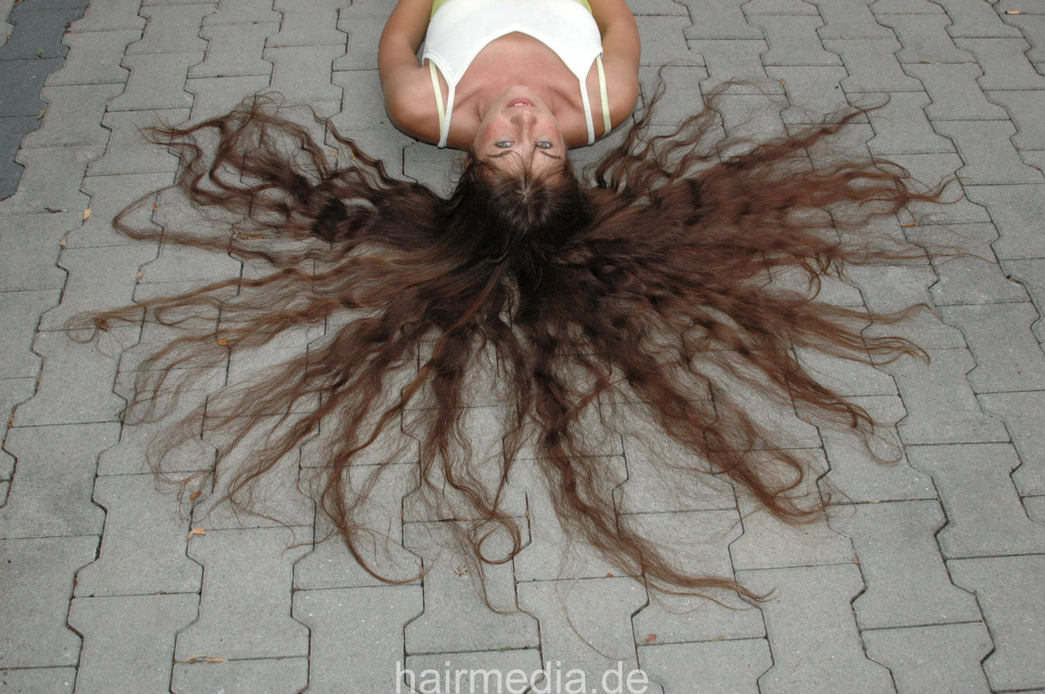 194 Tanita long hair