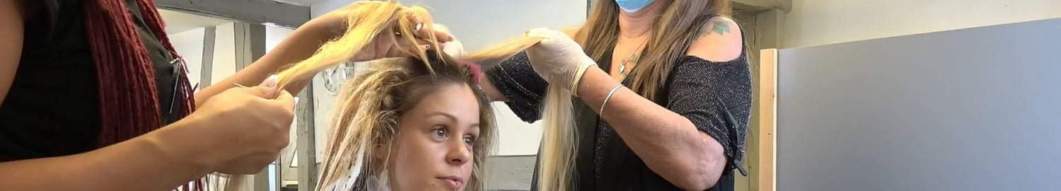 4060 Kyra teen XXL hair bleaching