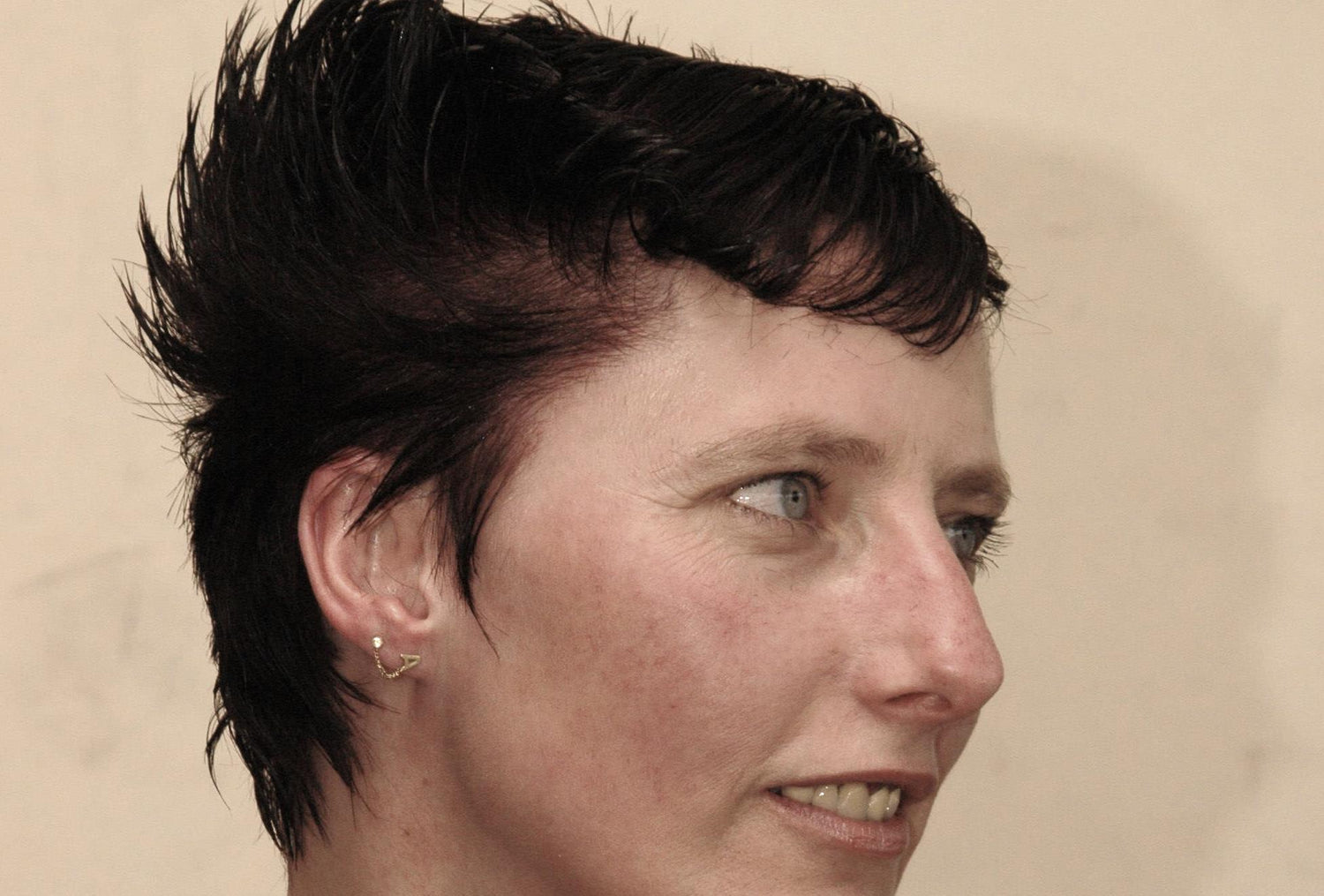 871 AB Angelika short hair