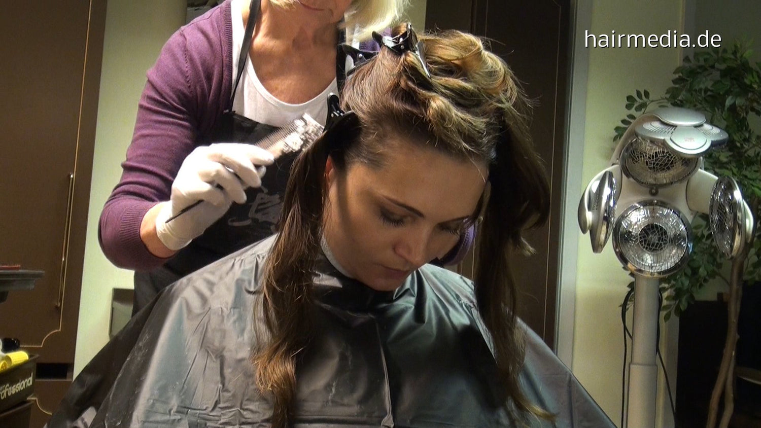 4027 JuliaH bleaching and coloring torture 4 hours