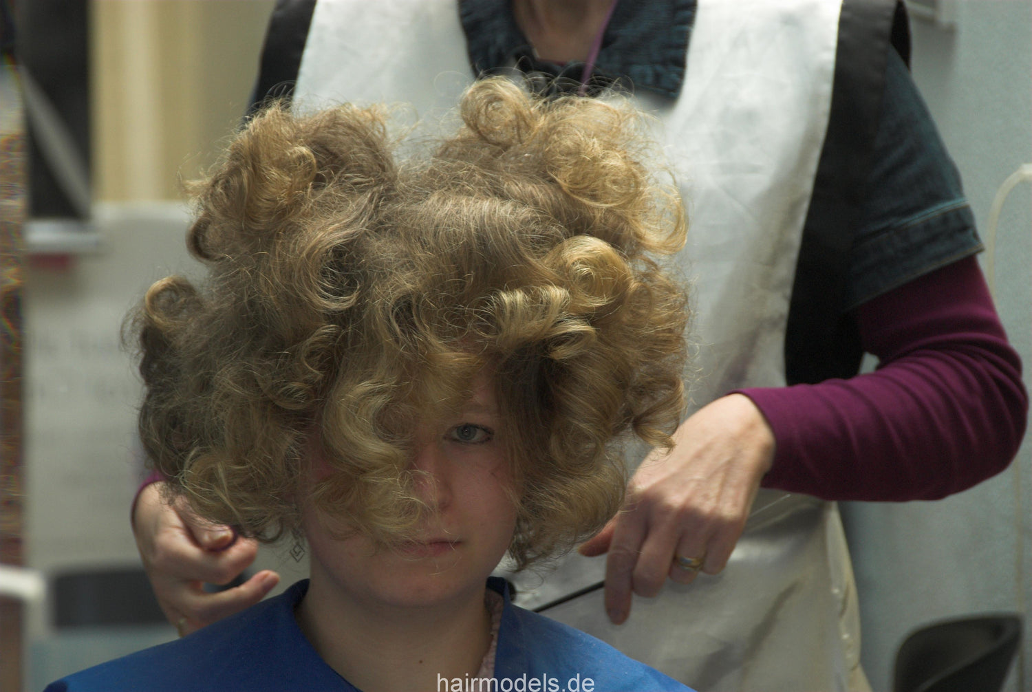 188 JennyS vintage Fulda Kultsalon shampoo cut and wetset