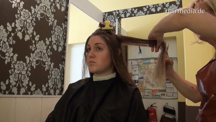 7080 perm accident damaged hair Nadine s0009