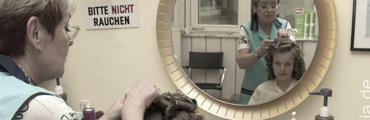 6089 Teen Viktoria wetset by grandmother