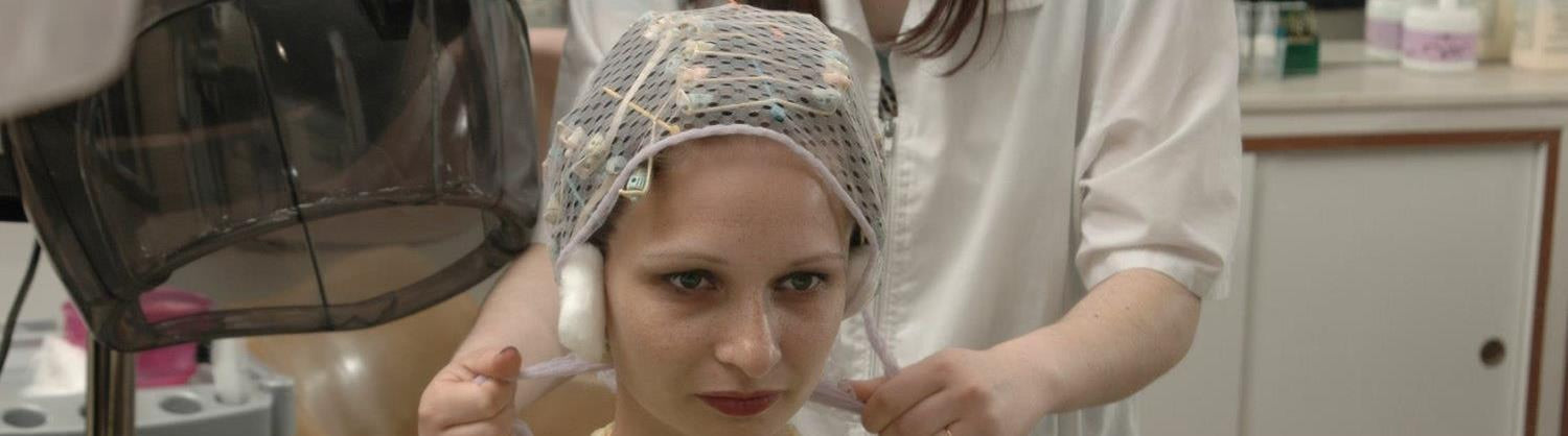 645 Conny Lisboa shampoo and wetset