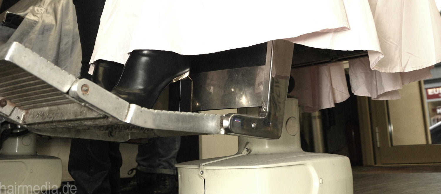 847 electric chair cuts