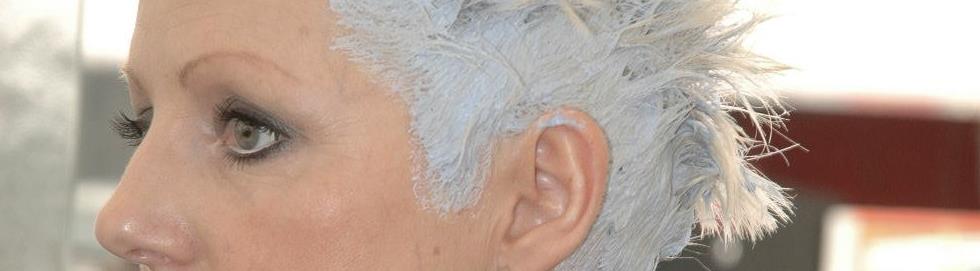 465 bleach the barberette in apron