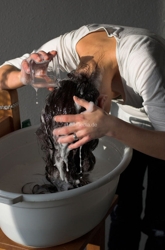 196 Antje 2 by LauraB 1 self forward bucket shampooing