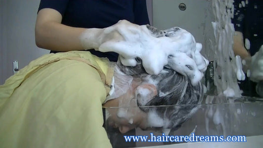 010118 Teen AL Alessia shampoo at glass sink forward