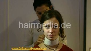 301 Lela - fist upright shampoo
