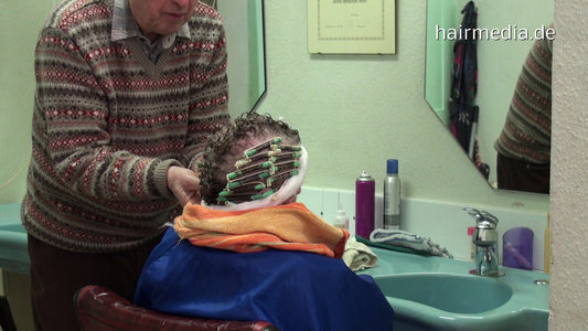 7000 perm by old barber 80 years old in vintage hairsalon