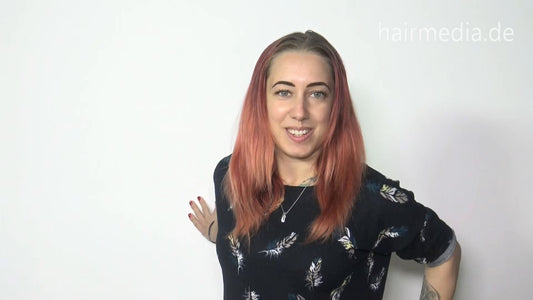 09521 Sara First Hair Cut by Jessy