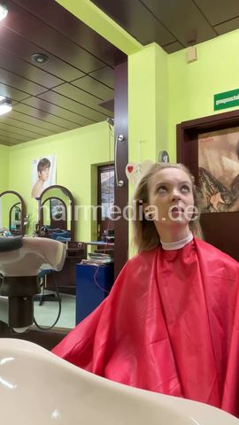 1050 250912 Emmi, teen forward shampoo and wetset, hooddryer by barber Livestream for download