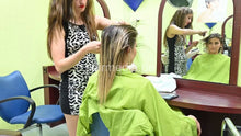 Carica l&#39;immagine nel visualizzatore di Gallery, 1050 230723 private livestream MichelleH shampoo and cut by Leyla