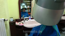 Cargar imagen en el visor de la galería, 1050 240314 CarmenC forward shampoo and wetset by barber private livestream