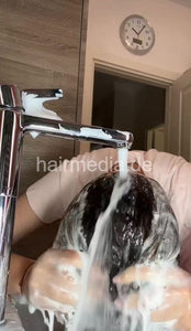 1076 Noemi long hair self forward shampooing