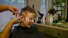 Laden Sie das Bild in den Galerie-Viewer, 8068 SS Amy haircut by US barber