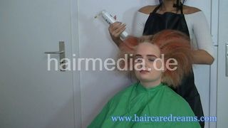 1118 Ismena upright shampooing by Melody in dying apron