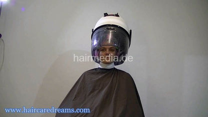 1305 VG rollerset by Melody in apron, multicape, multidryerhood
