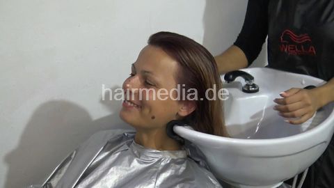 1379 Jana one hour backward shampoo by Melody and barber Tomaso
