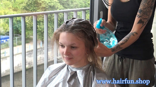 1579 Denis hotel upright shampoo