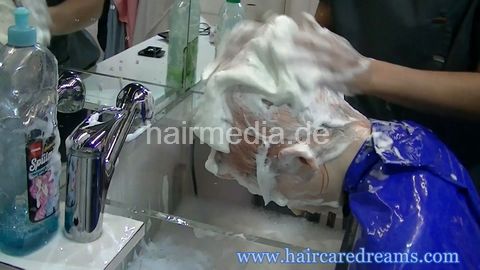 170319 Kati second bob cut and forward shampooing