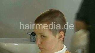 1903 Teen Kaleida bleaching and head shave 1 by barber