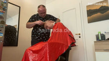 Laden Sie das Bild in den Galerie-Viewer, 2012 230722 home salon buzz headshave in red pvc cape