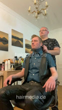 Laden Sie das Bild in den Galerie-Viewer, 2012 240514 home salon leatherguy buzz coloring and perm