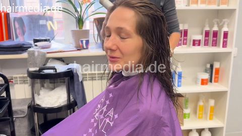 SunnyS and Emily swiss hairdresser shampoo and blow