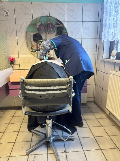 1269 Mike 260122 GDR Salon Mike and Yvonne Forward Shampoo and Perm by Barber