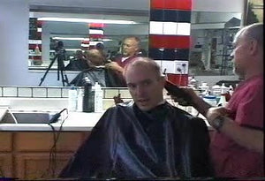 204 JW6a US barbershop shampoo and haircut by barber MTM