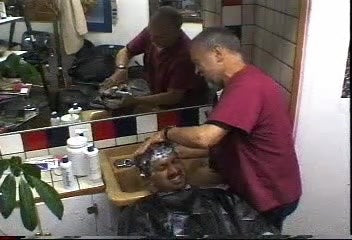 204 JW6b US barbershop shampoo and haircut by barber MTM