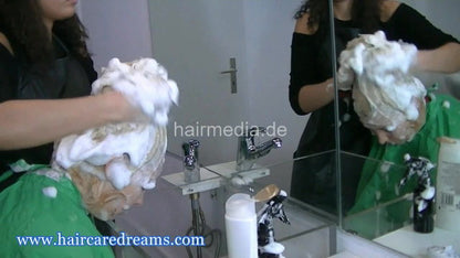 2205 Nelly forward shampoo by Melody