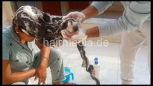 将图片加载到图库查看器，1242 Reena Indian long hair care shampooing by barber