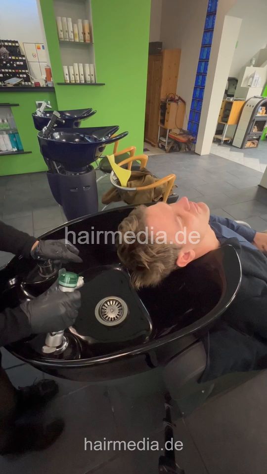 2030 TobiasT shampoo and haircut