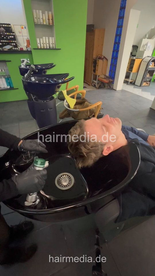 2030 TobiasT shampoo and haircut